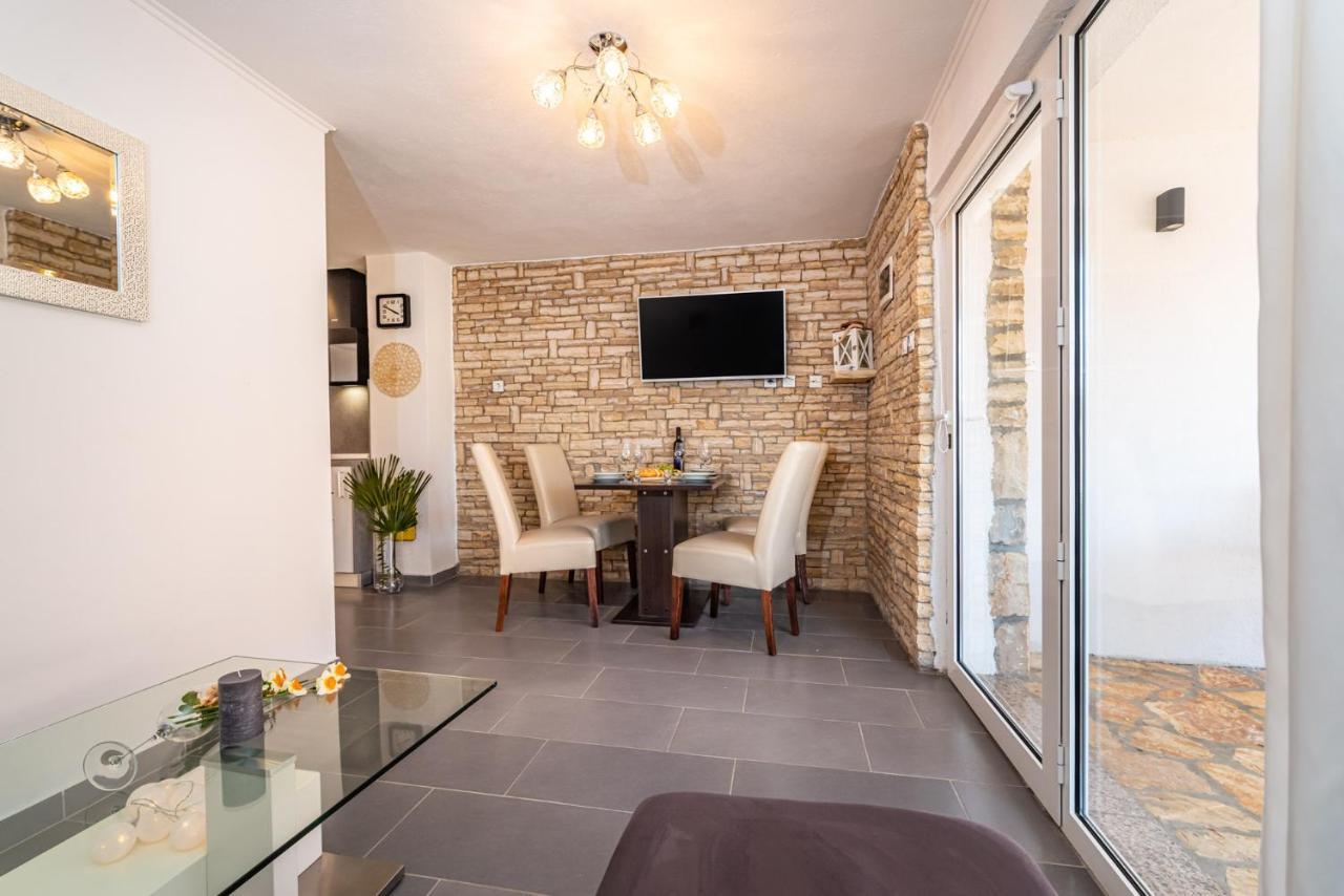 Apartmán Maia Lena Jasenice  Exteriér fotografie
