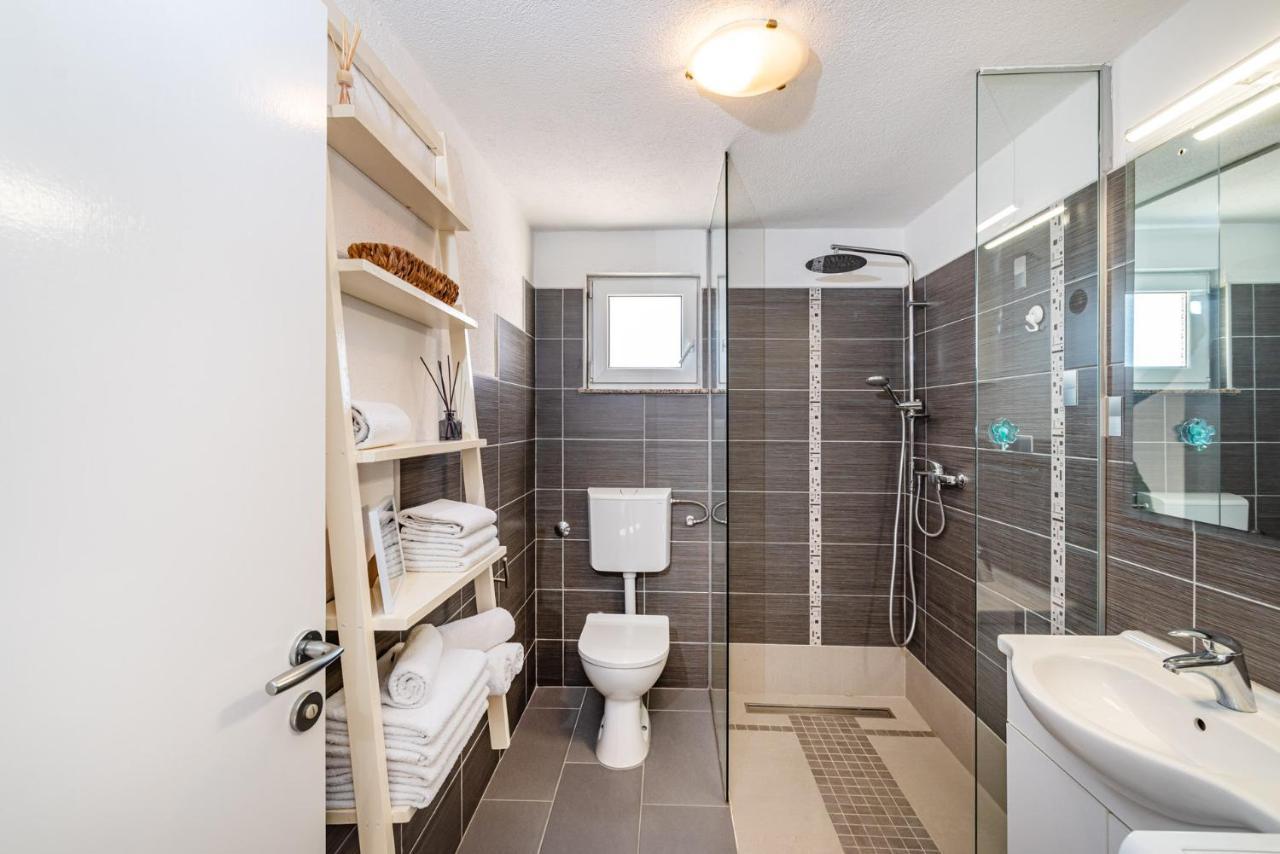 Apartmán Maia Lena Jasenice  Exteriér fotografie